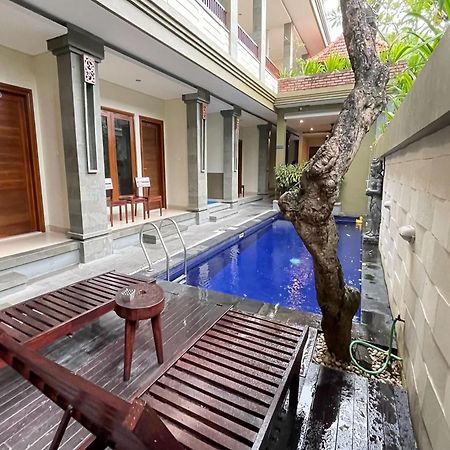 Singgah Hotel Seminyak Kültér fotó