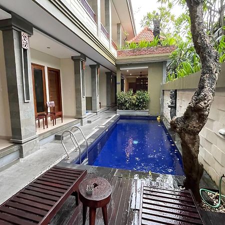 Singgah Hotel Seminyak Kültér fotó