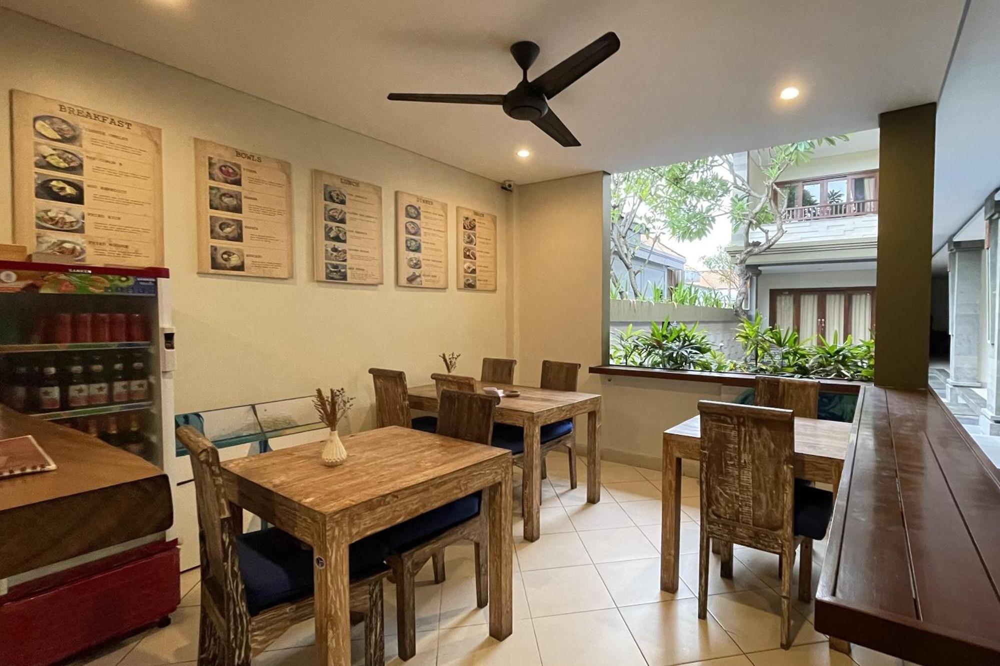 Singgah Hotel Seminyak Kültér fotó